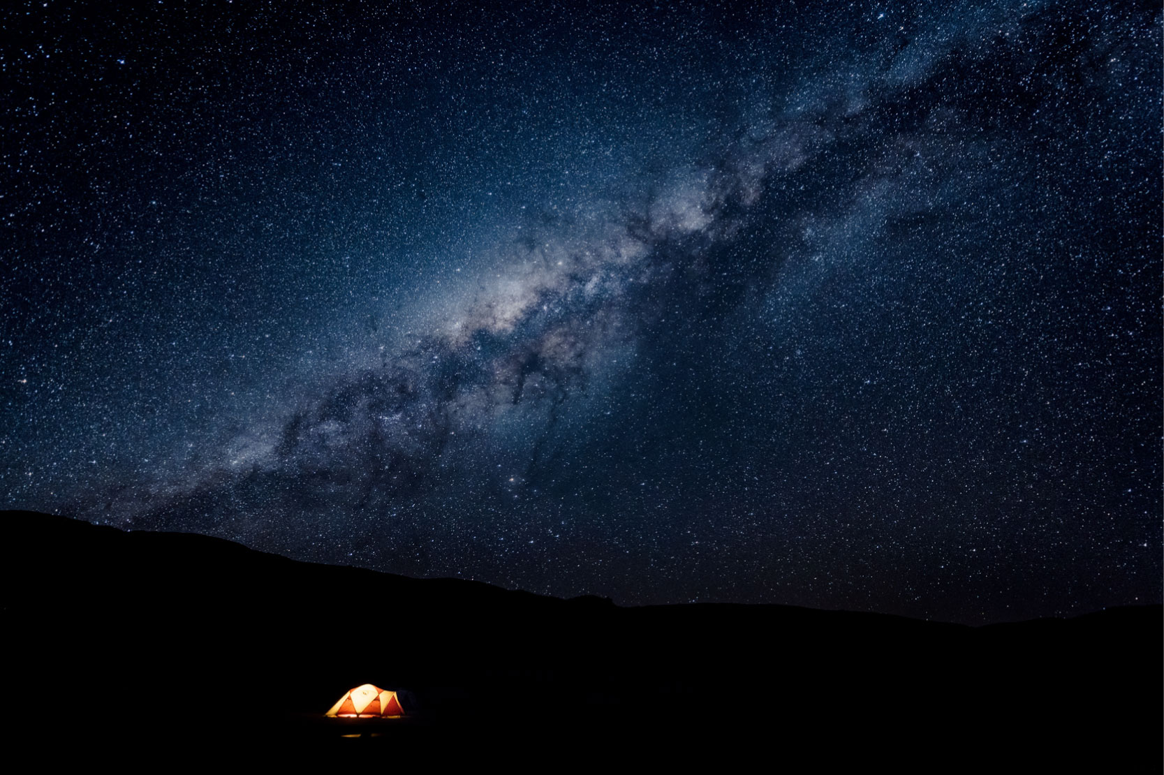写真3_宿泊のキャンプ地から満天の星空を撮影