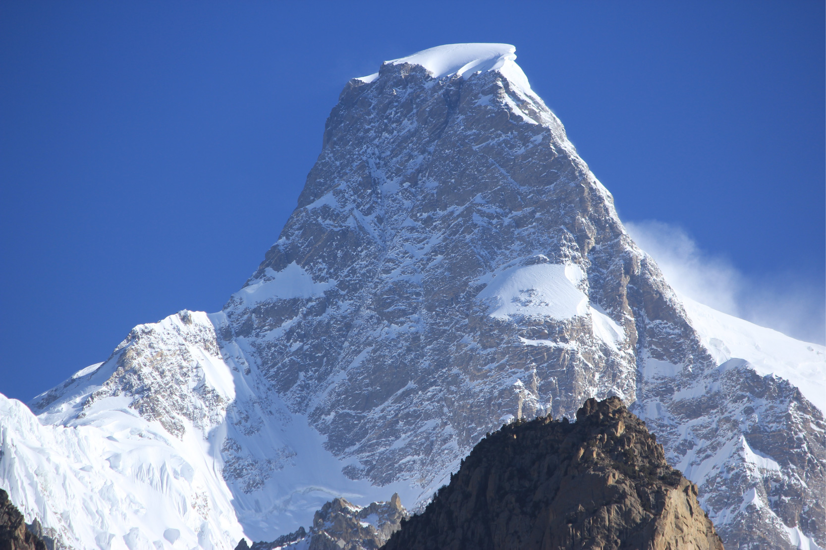 写真3_難攻の山ウルタルⅡ峰