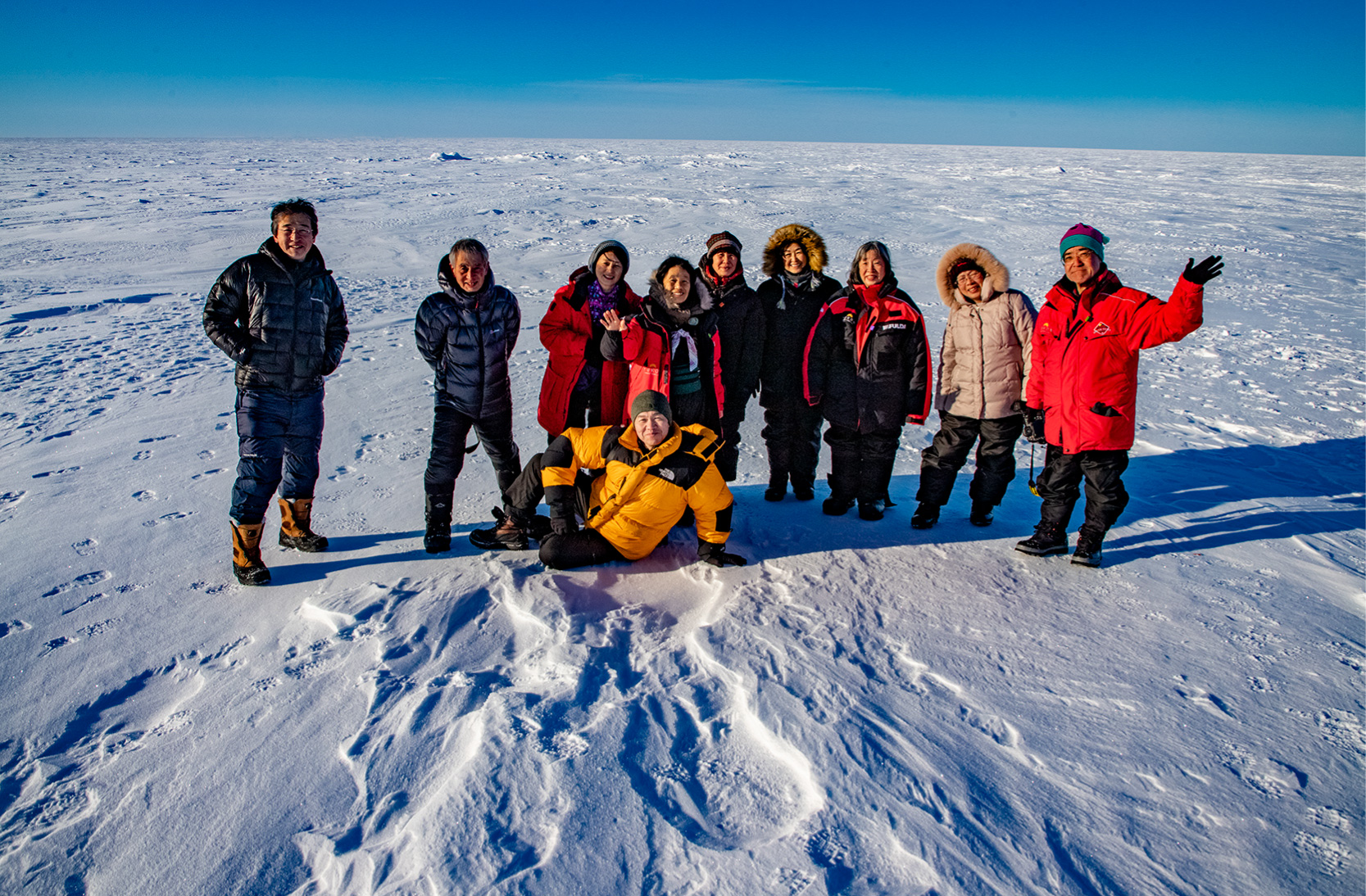 写真7_北極海までたどり着いたが、どこからが海？3月初旬。